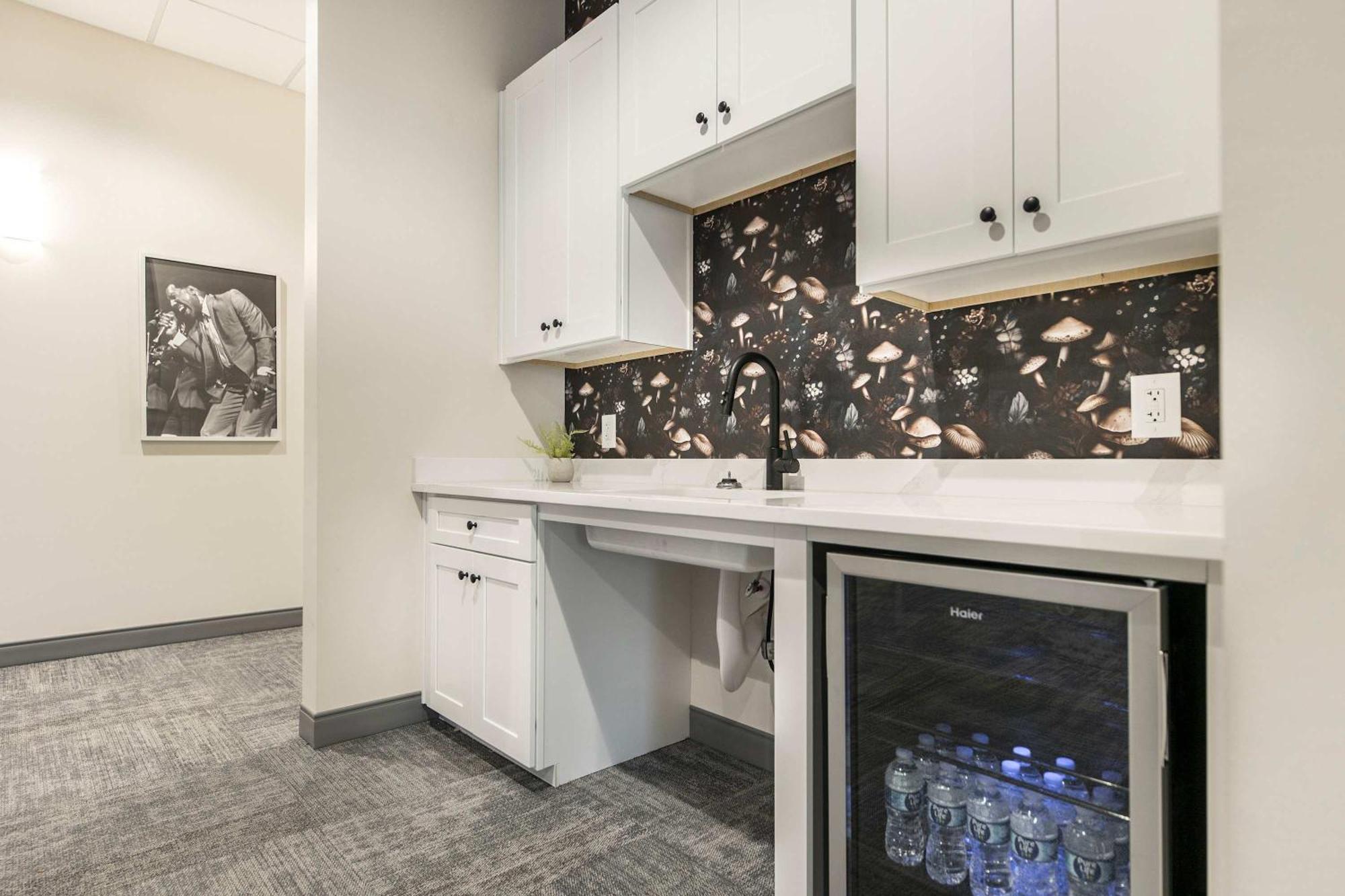 Elegant Downtown Escape With Luxe Vibes Apartment Macon Luaran gambar